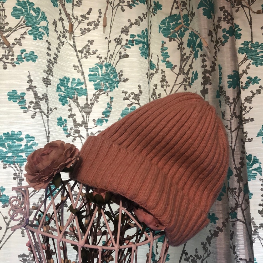 knit pink beanie